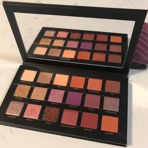 Huda Beauty Desert Dusk